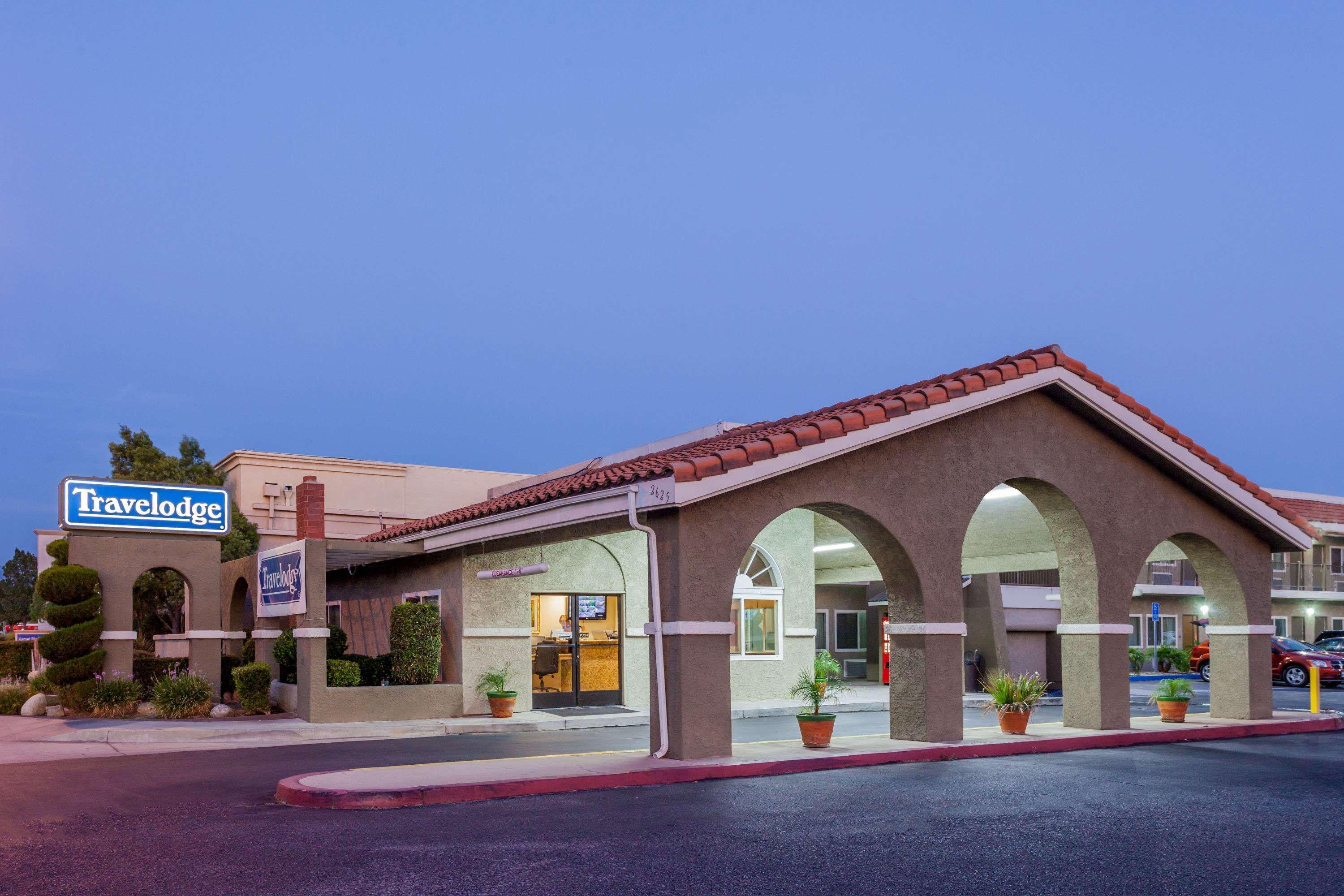 Travelodge By Wyndham Hemet Ca Экстерьер фото