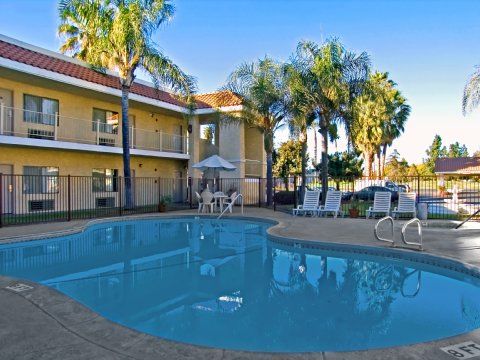 Travelodge By Wyndham Hemet Ca Удобства фото